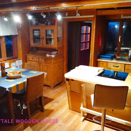 度假居 Fairytale Wooden House By Ljubljana *