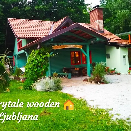 度假居 Fairytale Wooden House By Ljubljana