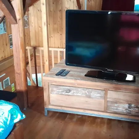 童话木屋 *