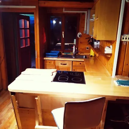 Fairytale Wooden House By Ljubljana * 格罗素普捷