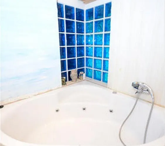 Vakantiehuis Fairytale Wooden House By Ljubljana