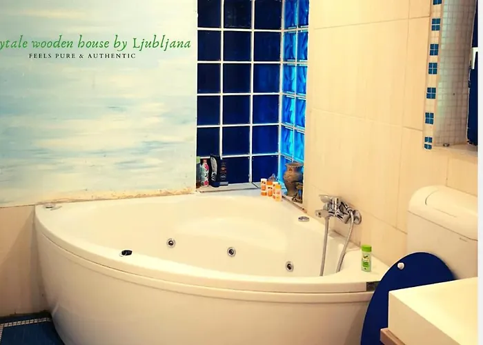 Fairytale Wooden House By Ljubljana Semesterbostad