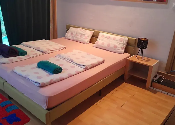 Fairytale Wooden House By Ljubljana Semesterbostad *